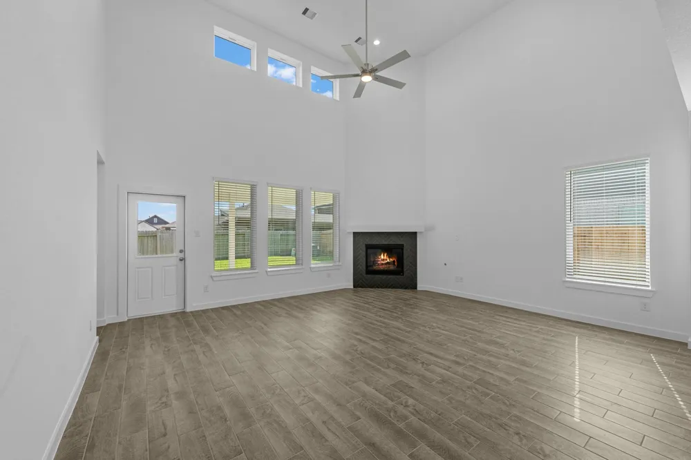 64 Shining Point Drive Waller, TX 77484