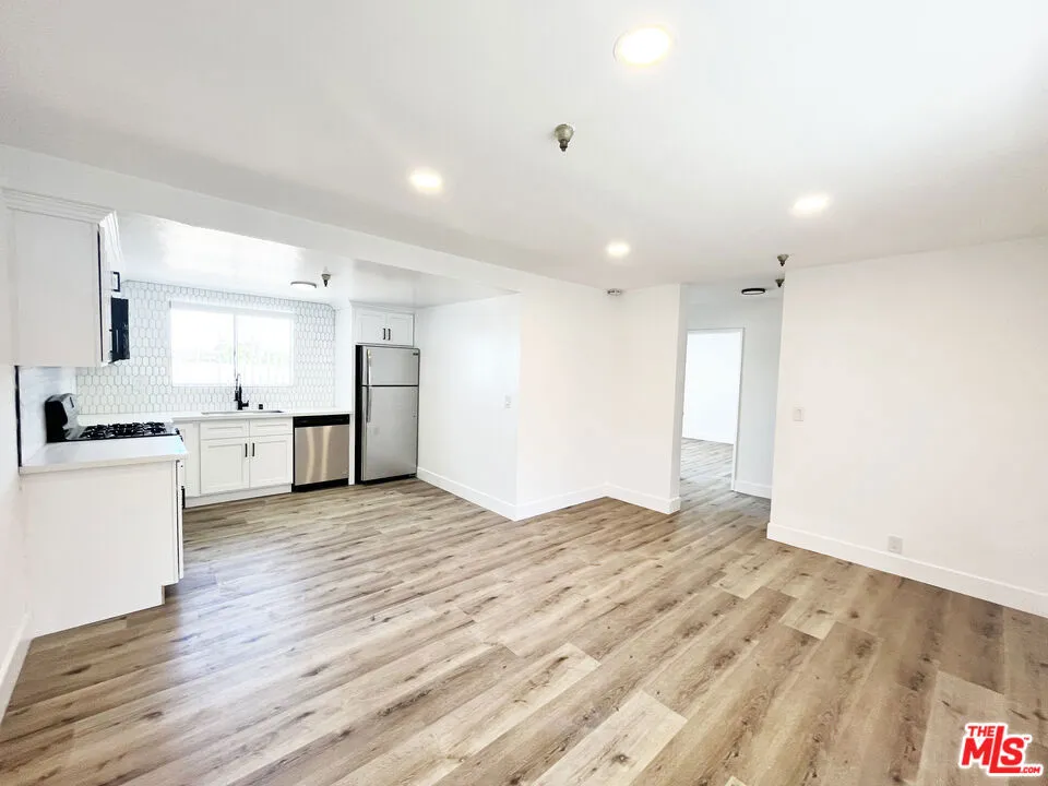 11430 Cedar Avenue #9 Hawthorne, CA 90250