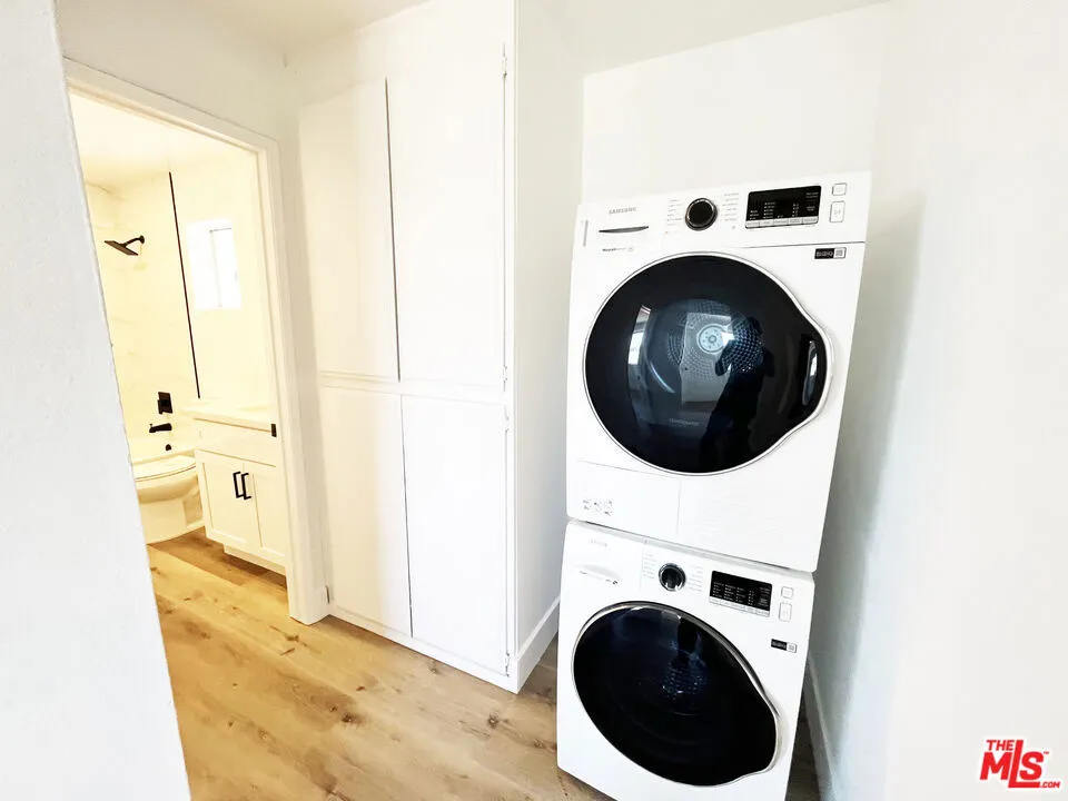 11430 Cedar Avenue #9 Hawthorne, CA 90250