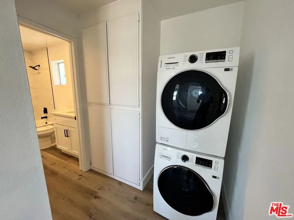 11430 Cedar Avenue #9 Hawthorne, CA 90250