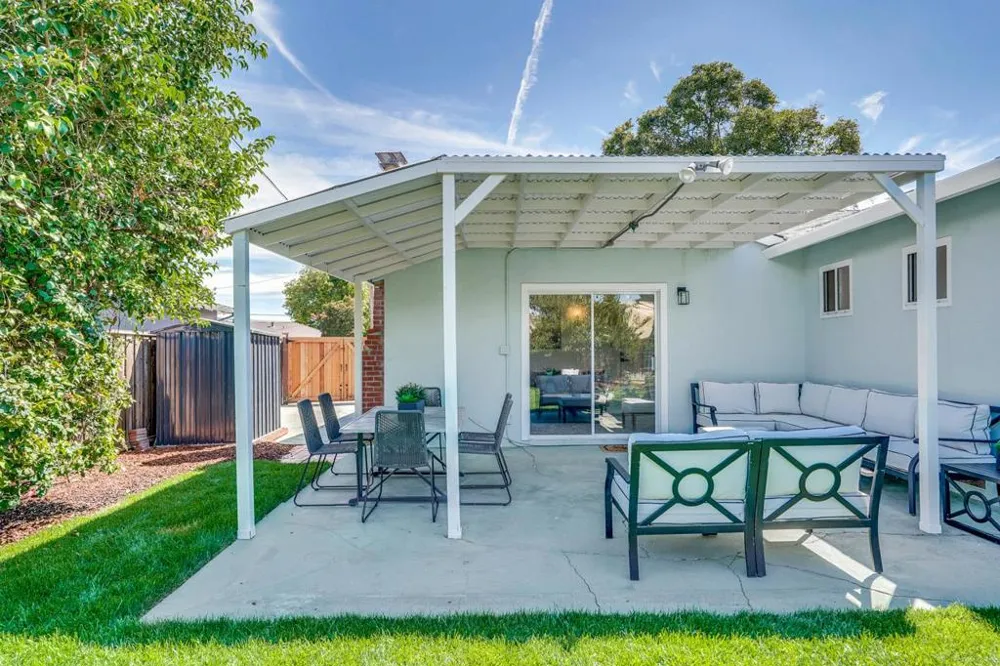 2210 Stebbins Avenue Santa Clara, CA 95051