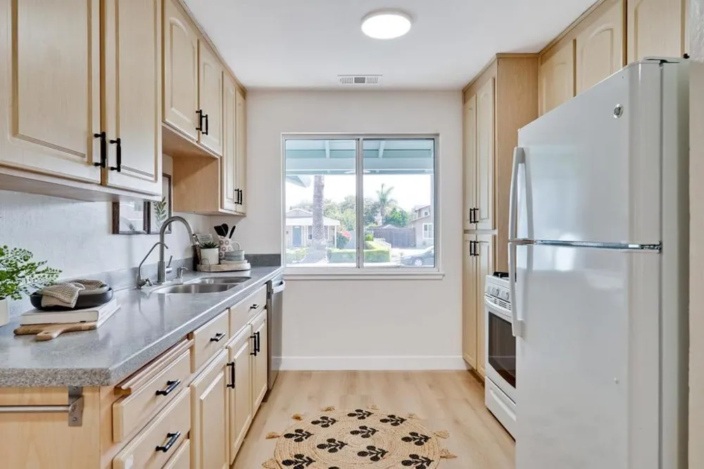 2210 Stebbins Avenue Santa Clara, CA 95051