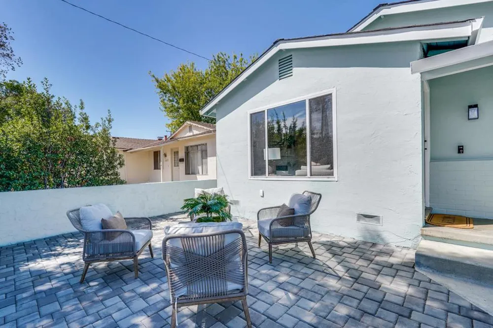 2210 Stebbins Avenue Santa Clara, CA 95051