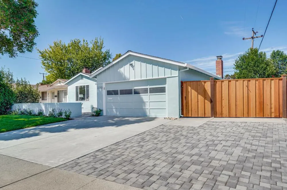 2210 Stebbins Avenue Santa Clara, CA 95051