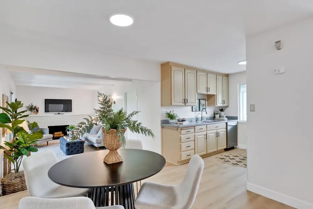 2210 Stebbins Avenue Santa Clara, CA 95051