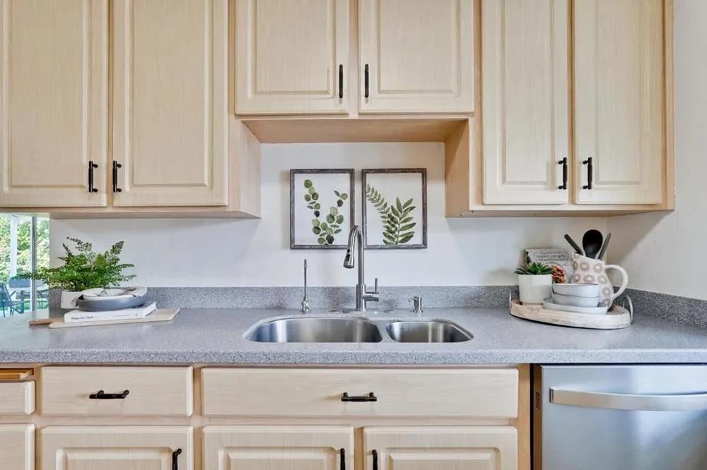 2210 Stebbins Avenue Santa Clara, CA 95051