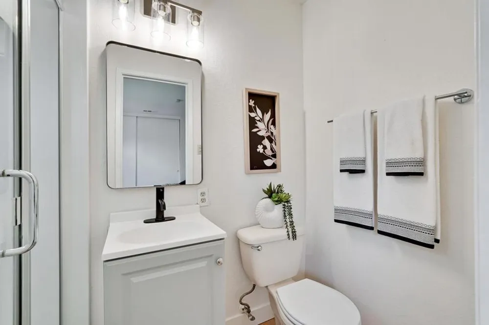 2210 Stebbins Avenue Santa Clara, CA 95051