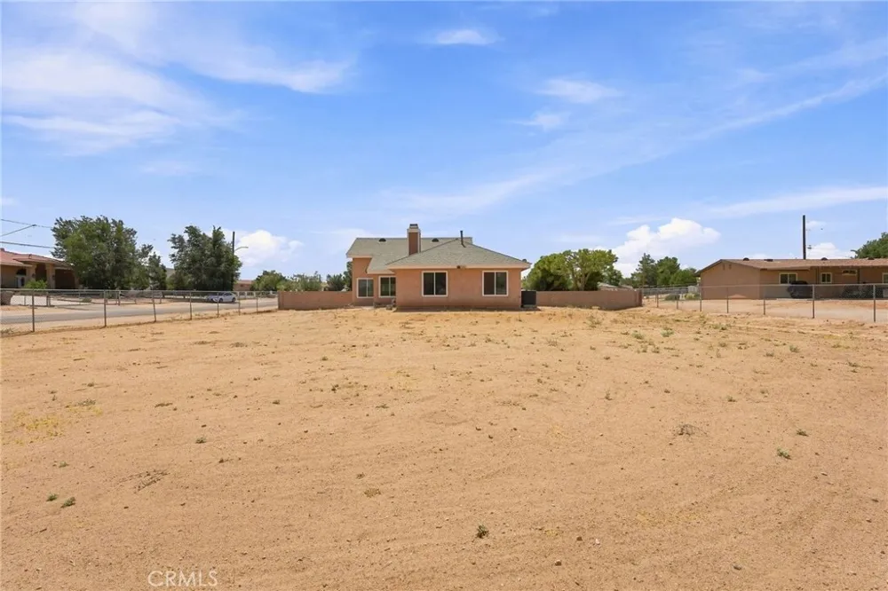 18170 Capri Hesperia, CA 92345