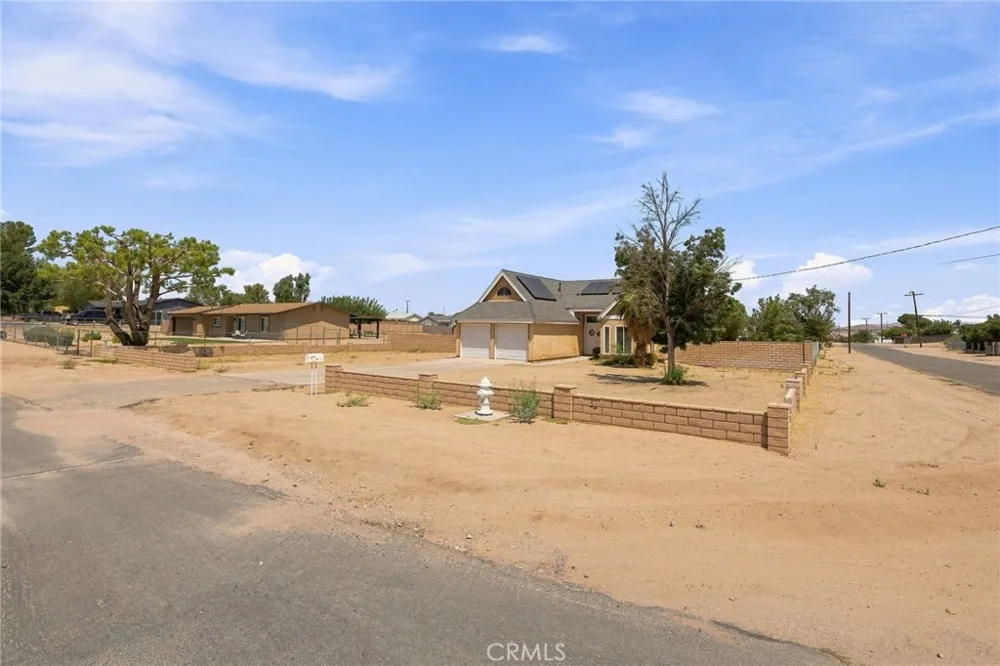 18170 Capri Hesperia, CA 92345