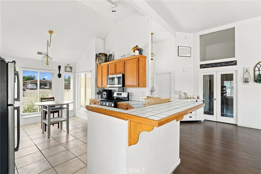 18170 Capri Hesperia, CA 92345