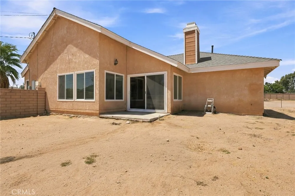 18170 Capri Hesperia, CA 92345