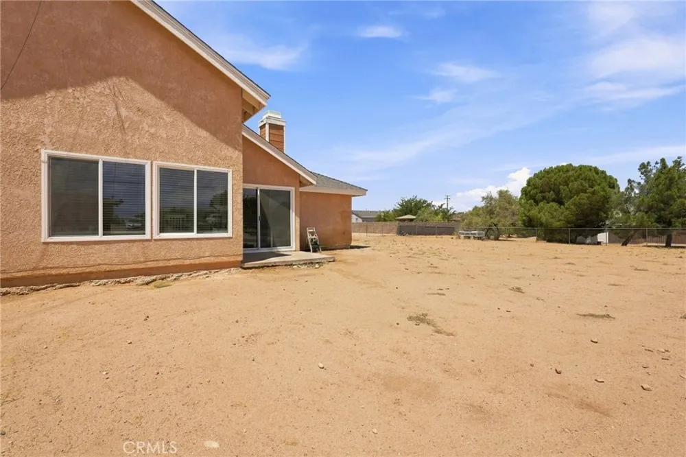 18170 Capri Hesperia, CA 92345