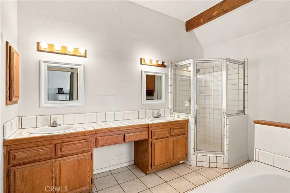 18170 Capri Hesperia, CA 92345