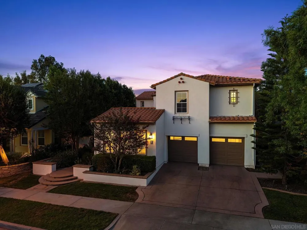 31 Montclair Irvine, CA 92602