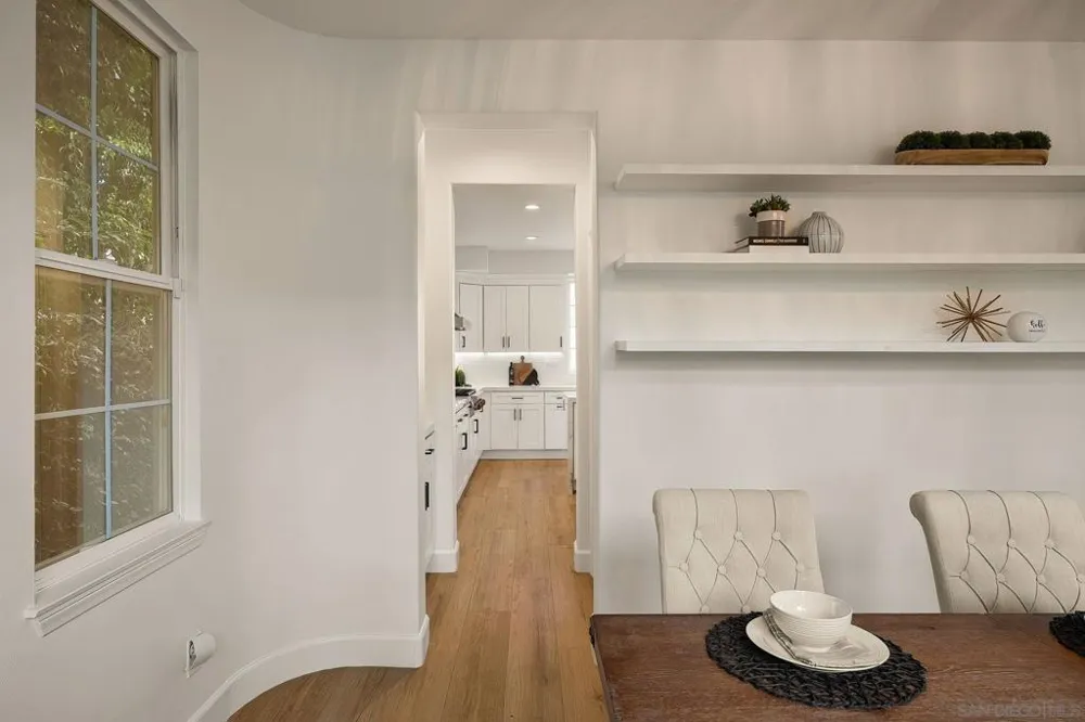 31 Montclair Irvine, CA 92602