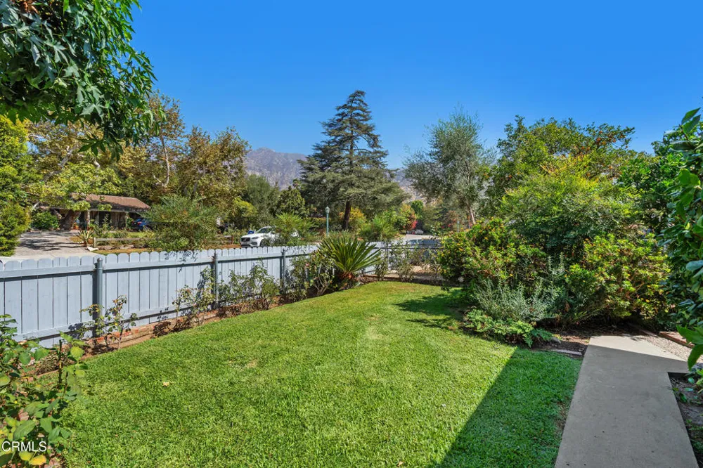 1930 Minoru Drive Altadena, CA 91001