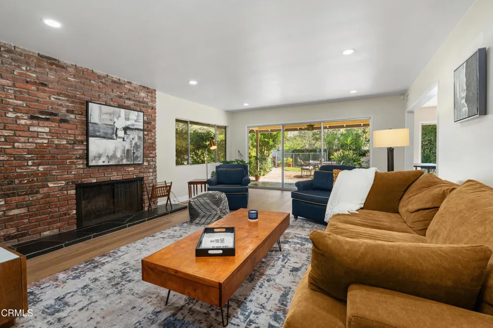 1930 Minoru Drive Altadena, CA 91001