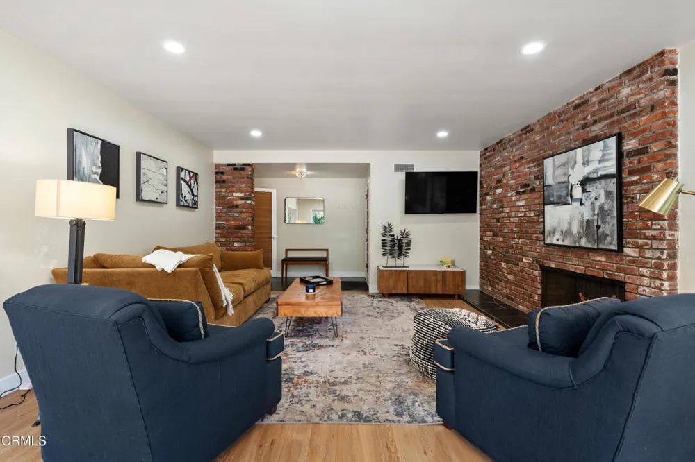 1930 Minoru Drive Altadena, CA 91001