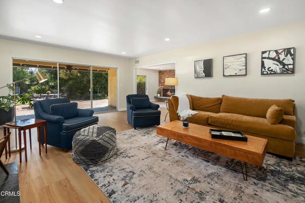 1930 Minoru Drive Altadena, CA 91001
