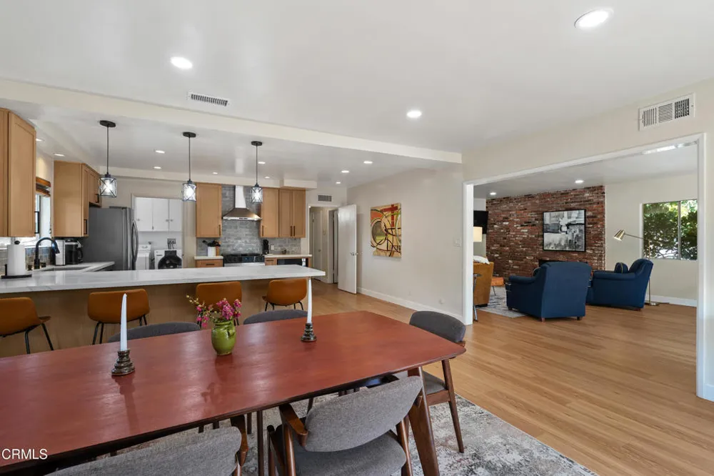 1930 Minoru Drive Altadena, CA 91001