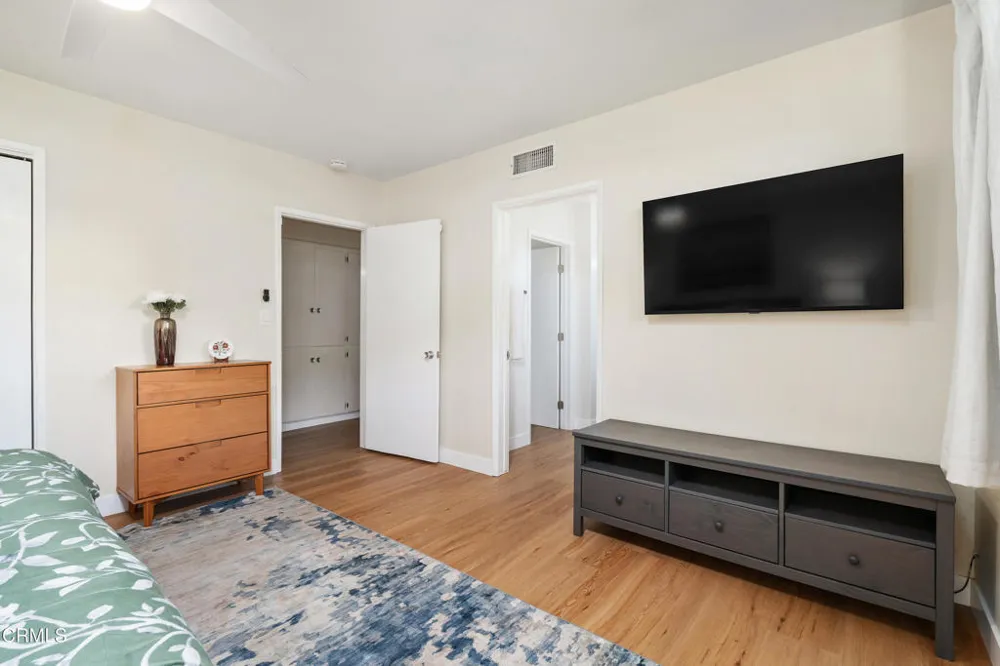 1930 Minoru Drive Altadena, CA 91001