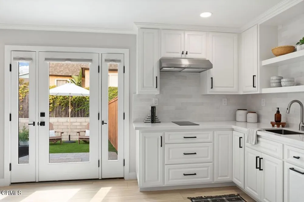 280 E Loop Drive #B Camarillo, CA 93010