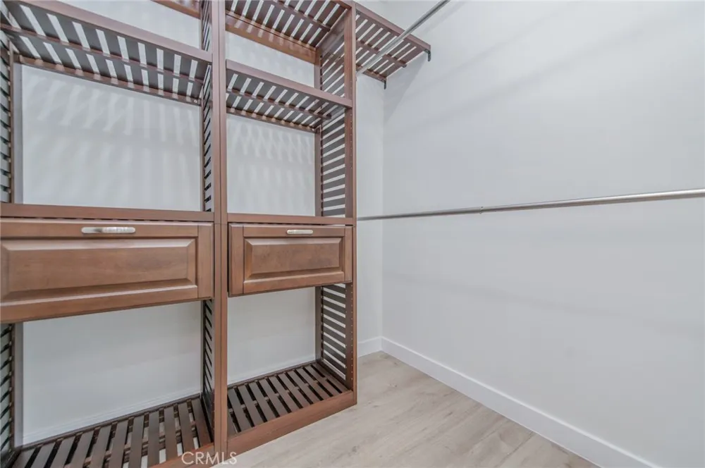 4534 Lennox Sherman Oaks, CA 91423
