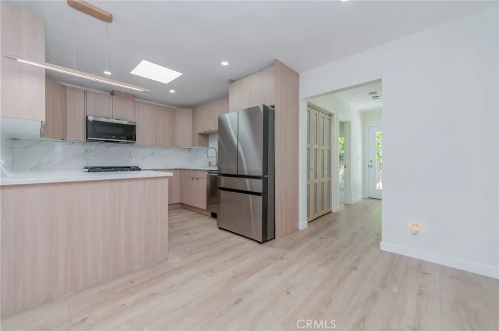 4534 Lennox Sherman Oaks, CA 91423