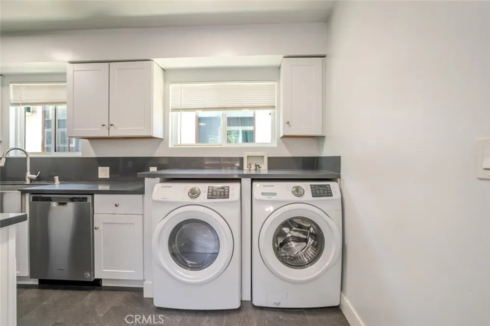 3106 W Victory #B Burbank, CA 91505