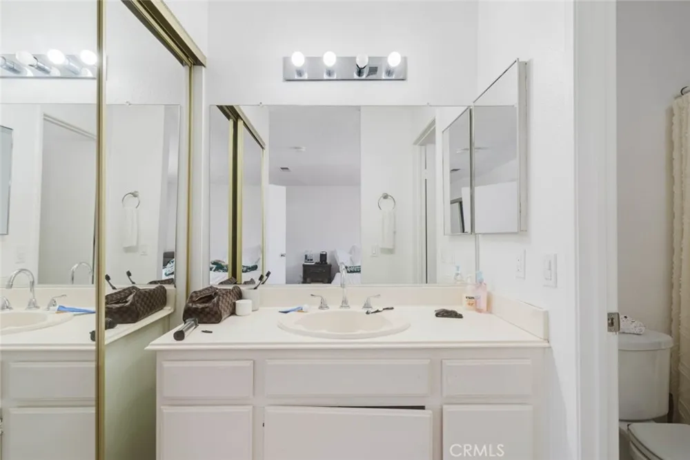 5050 Canyon Crest Drive #43 Riverside, CA 92507
