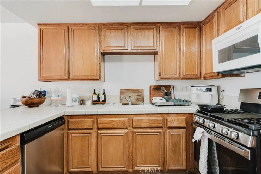 5050 Canyon Crest Drive #43 Riverside, CA 92507