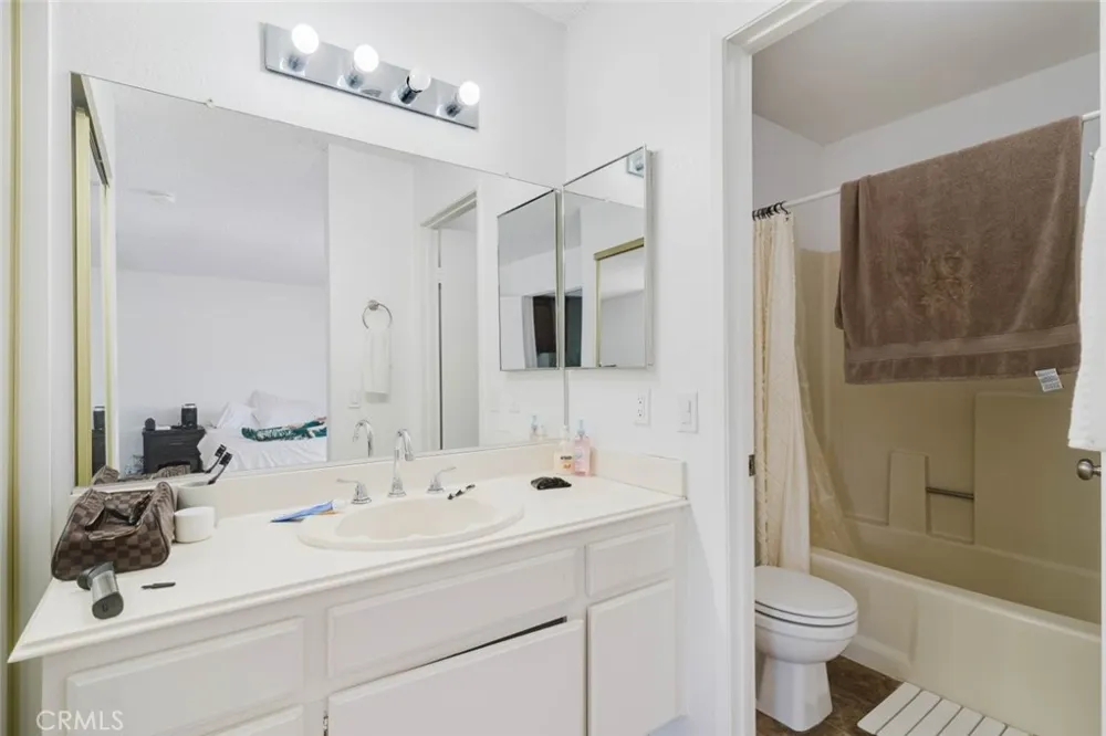 5050 Canyon Crest Drive #43 Riverside, CA 92507