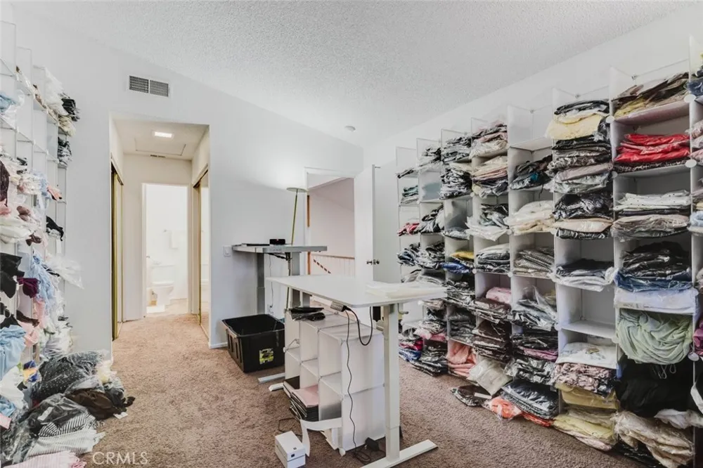 5050 Canyon Crest Drive #43 Riverside, CA 92507