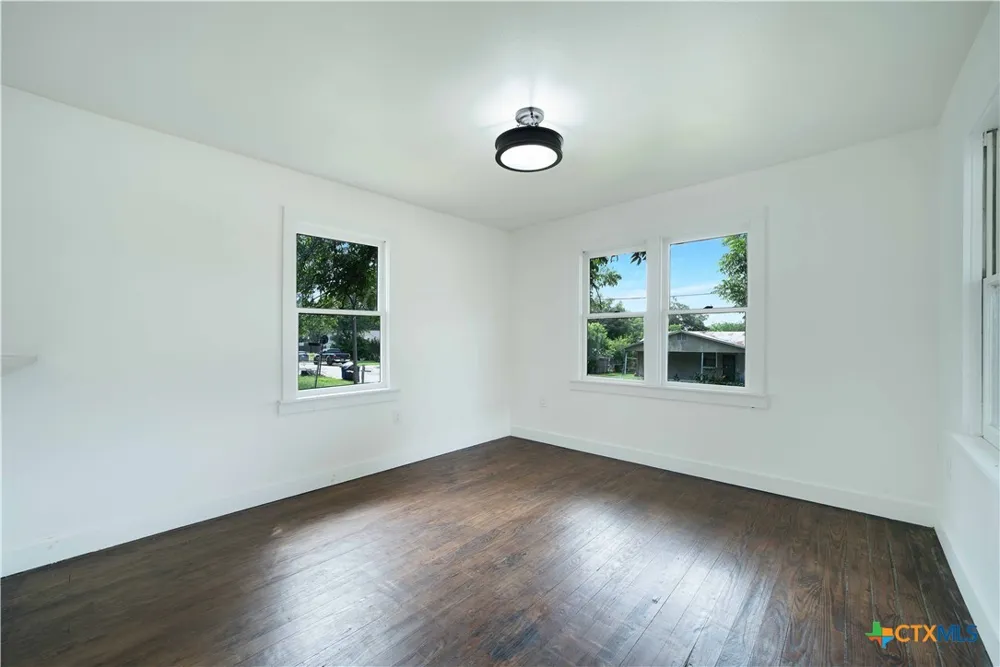 414 Orange Avenue New Braunfels, TX 78130