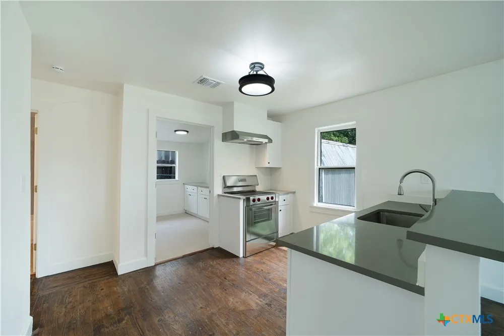 414 Orange Avenue New Braunfels, TX 78130