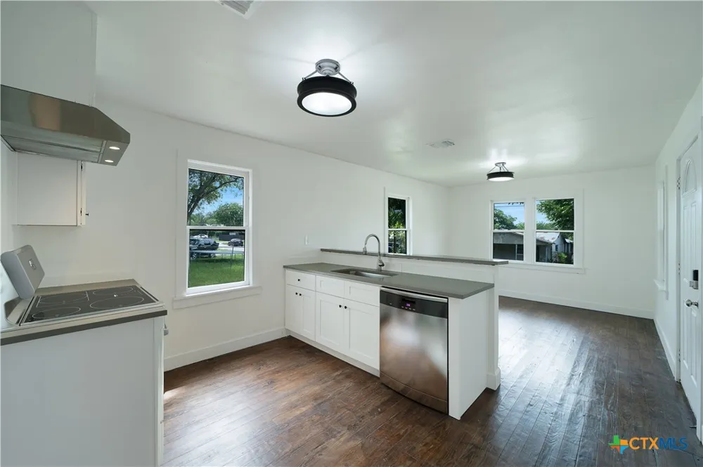 414 Orange Avenue New Braunfels, TX 78130
