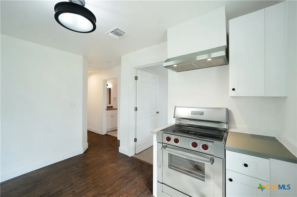 414 Orange Avenue New Braunfels, TX 78130