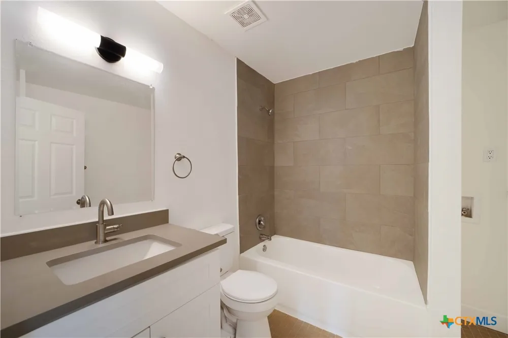 414 Orange Avenue New Braunfels, TX 78130