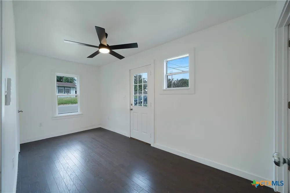 414 Orange Avenue New Braunfels, TX 78130