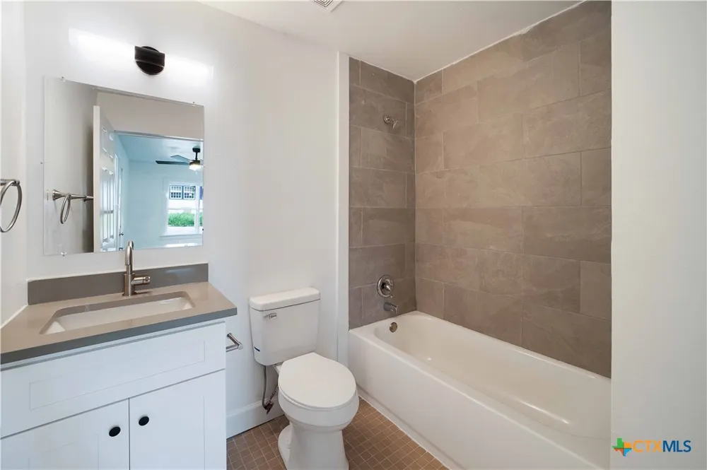414 Orange Avenue New Braunfels, TX 78130