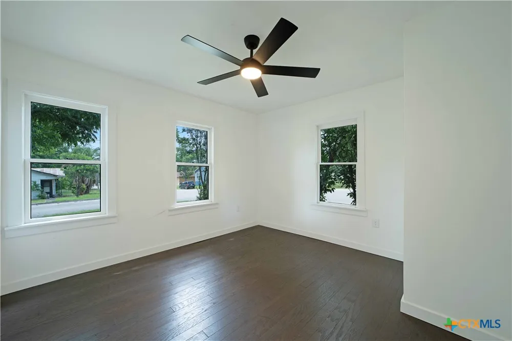 414 Orange Avenue New Braunfels, TX 78130