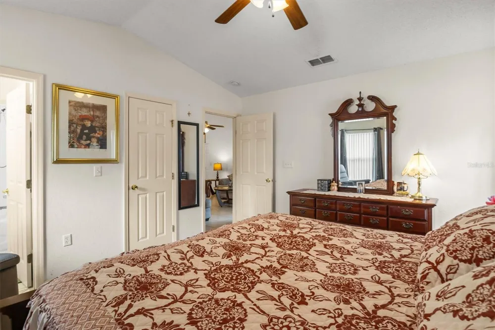 233 KINGS POND AVENUE Winter Haven, FL 33880