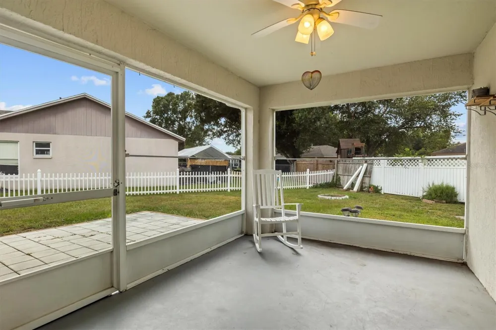 233 KINGS POND AVENUE Winter Haven, FL 33880