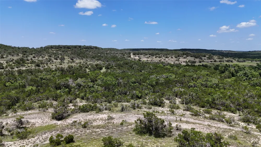 1136 Lakeside Drive Wimberley, TX 78676