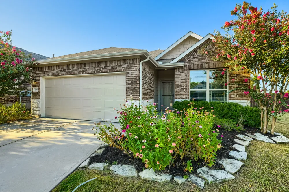 300 Shale Circle Buda, TX 78610