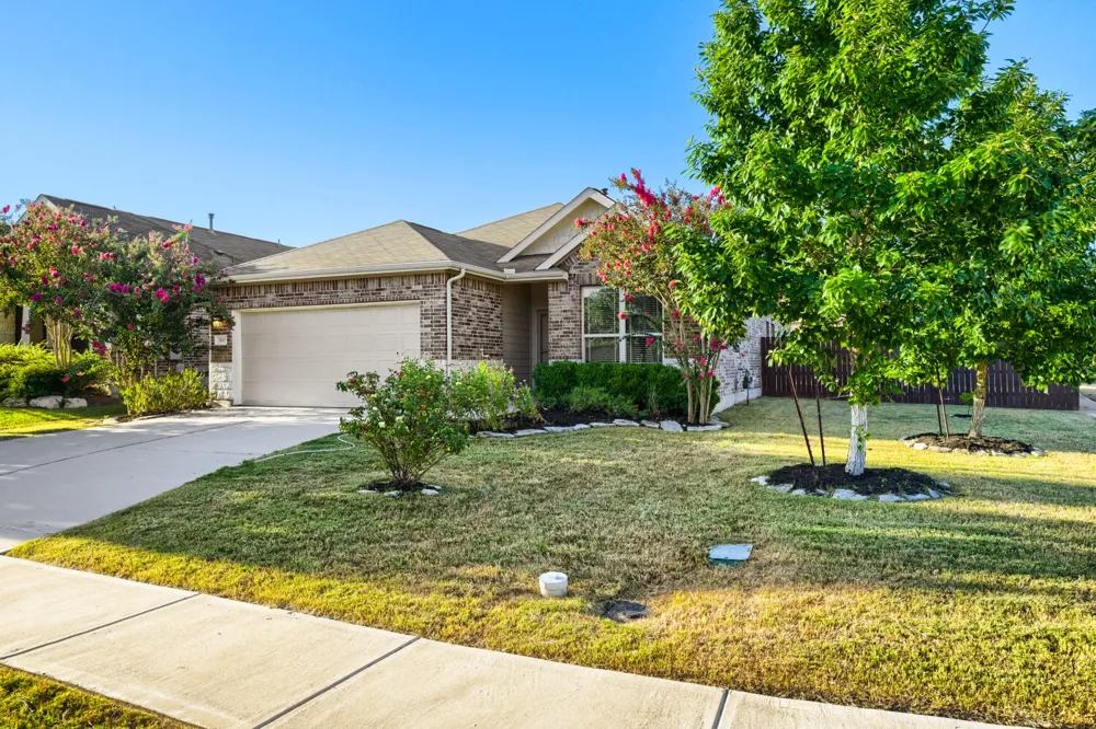 300 Shale Circle Buda, TX 78610