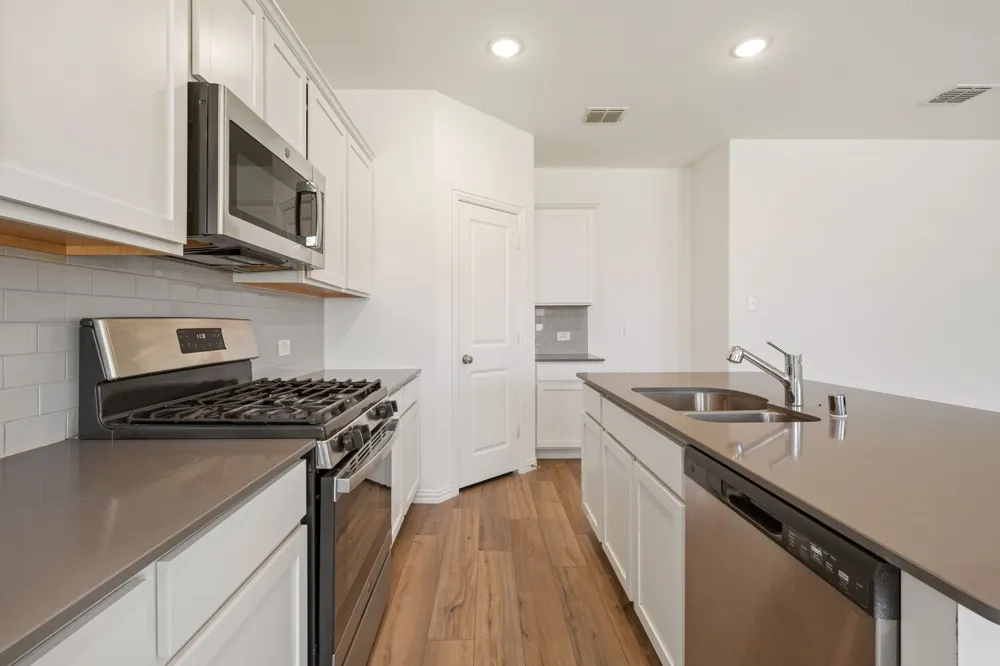 3318 Brentwood Cove Heartland, TX 75126