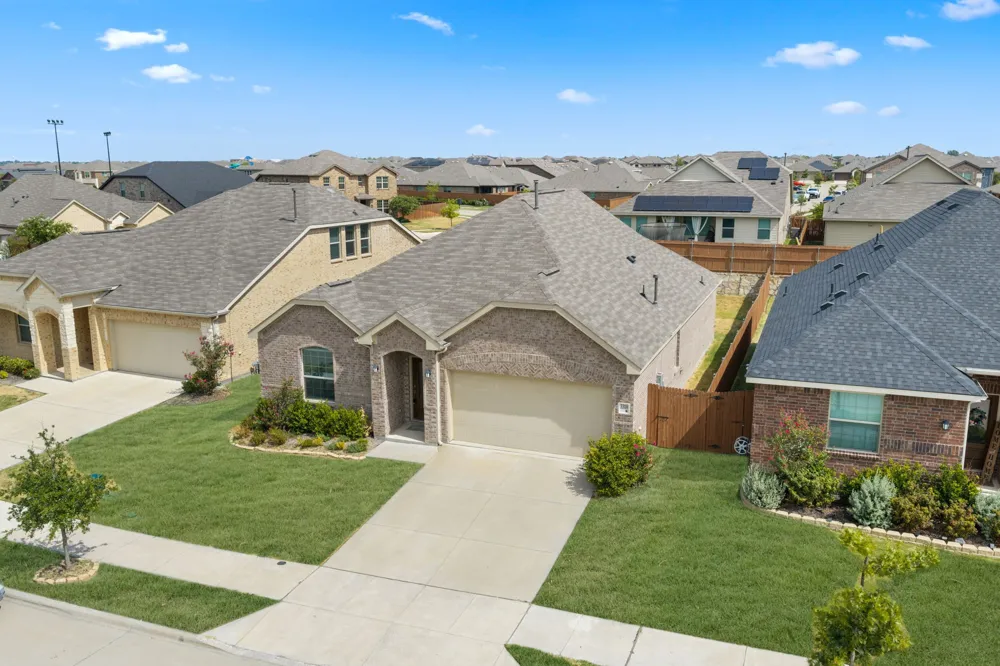 3318 Brentwood Cove Heartland, TX 75126