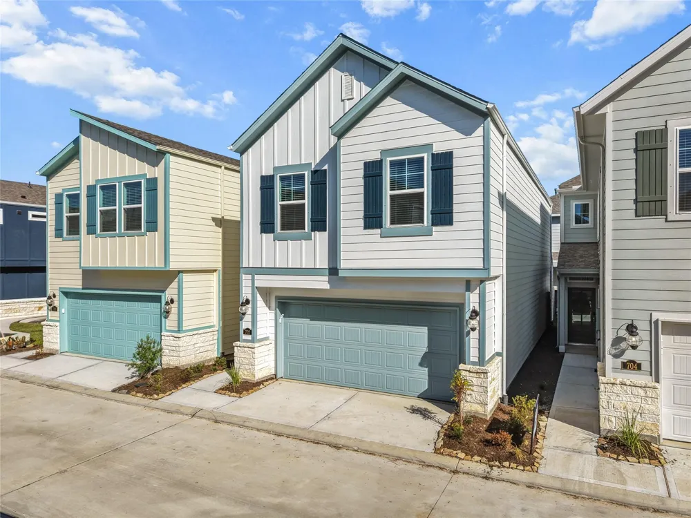 702 Sand Dollar Drive Kemah, TX 77565