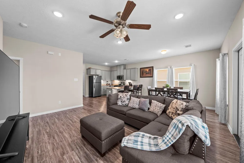 74 Road 51024 Cleveland, TX 77327